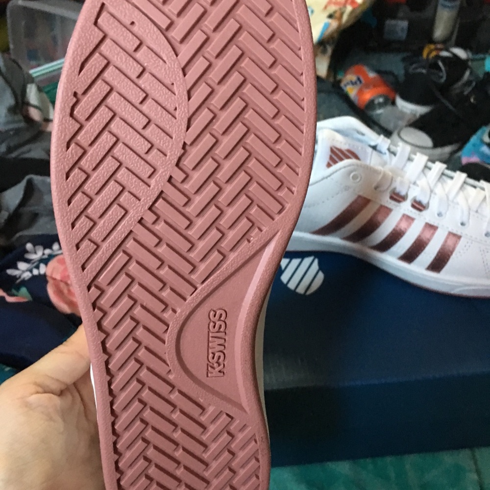 K Swiss Ladies Sneakers - Picture 2 of 3